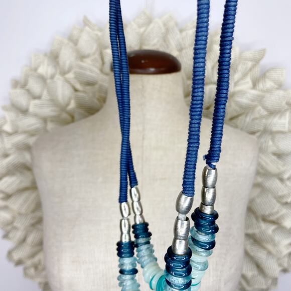 Ocean Blue Beaded Necklace - Picture 5 of 6